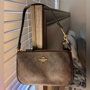 Coach Nolita 19 signature canvas 👛